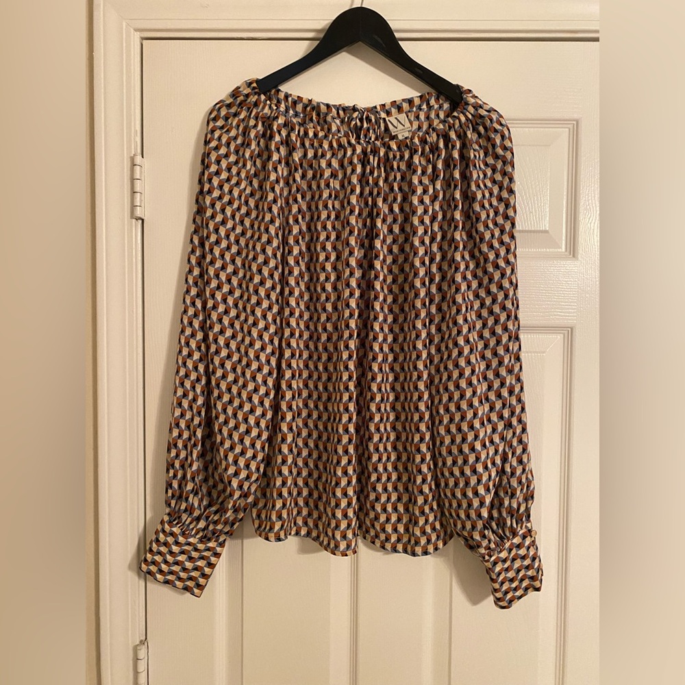 Worthington Women’s  Geometric Pattern Blouse. Long Sleeve. Ties On Back Neck.